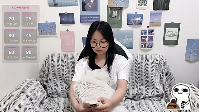 Snapshot of LiLiYbaby chatting on 06.04.26 LiLiYbaby online show from 06.04.26