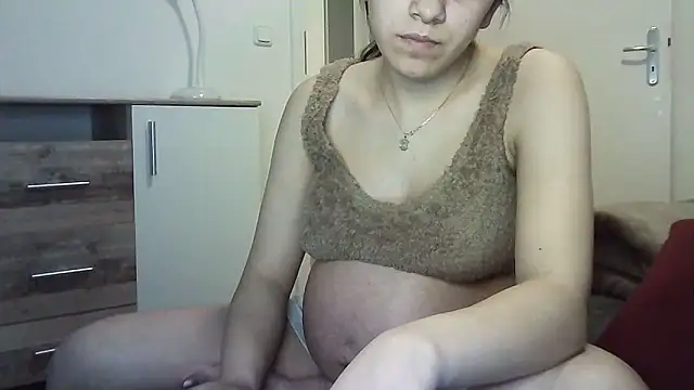 Snapshot of Ahotkittyxxx chatting on 02.02.26 Ahotkittyxxx online show from 02.02.26