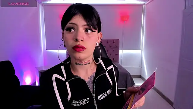 AuroraDiaz online show from 09.11.25