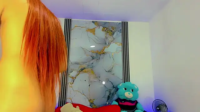 Snapshot of Hellen_moons__ chatting on 03.12.25 Hellen moons online show from 03.12.25
