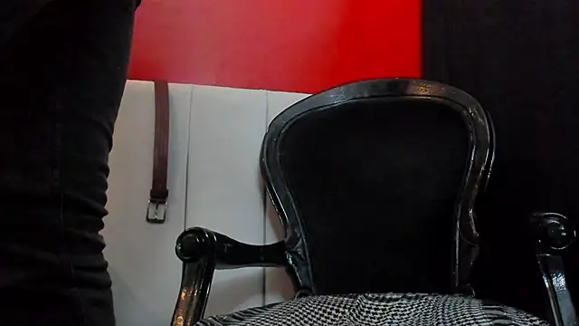 Snapshot of enzopratt chatting on 03.09.25 enzopratt online show from 03.09.25