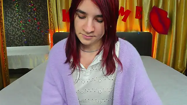 Snapshot of _Polly_Love_ chatting on 02.05.25 Polly Love online show from 02.05.25