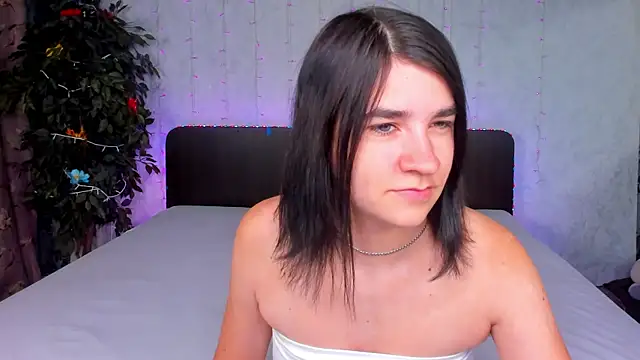 Snapshot of _Polly_Love_ chatting on 09.17.25 Polly Love online show from 09.17.25