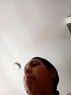 KimPielCanela online show from 11.15.25