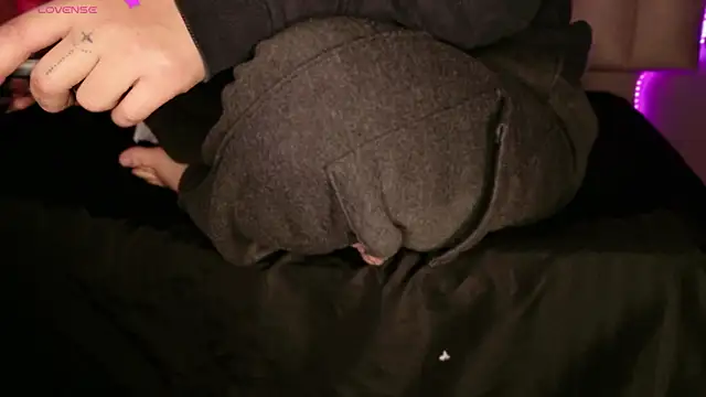 Megan mooree  online show from 11.06.25