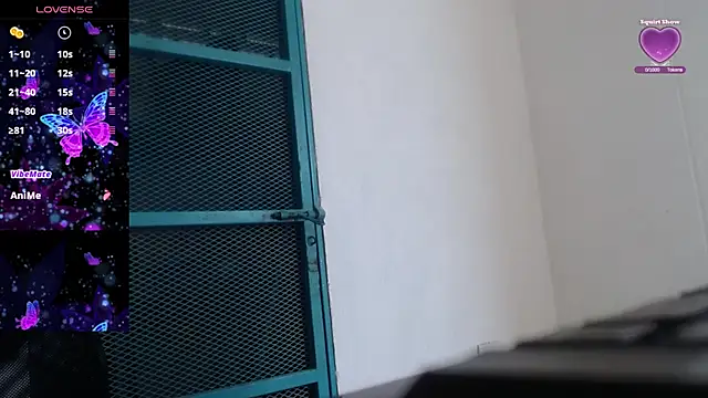 Snapshot of Gabycutee chatting on 10.18.25 Gabycutee online show from 10.18.25