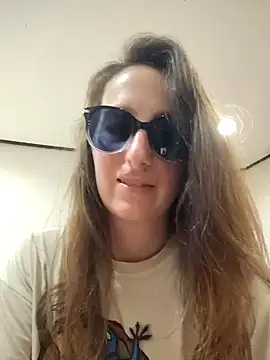 Snapshot of Alexvit2616 chatting on 01.23.25 Alexvit2616 online show from 01.23.25
