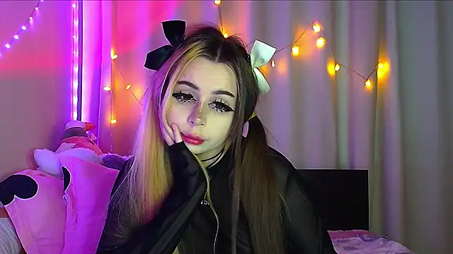 suemeow online show from 02.16.25