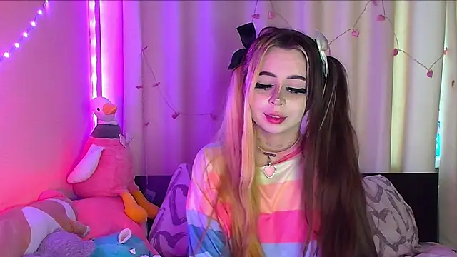 suemeow online show from 02.23.25