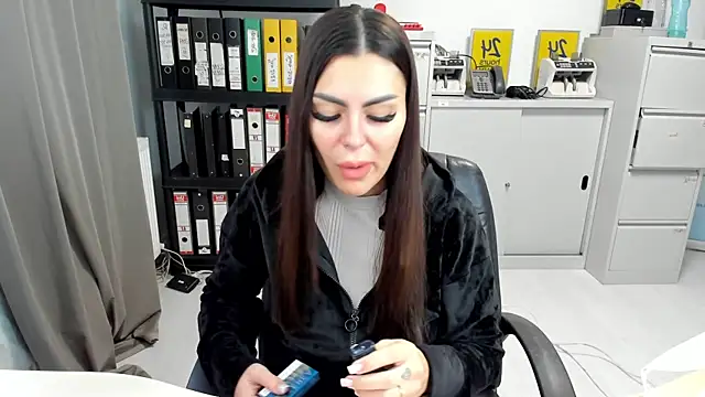 kilenyapatrice online show from 11.08.25