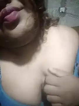 Snapshot of Aranyagril chatting on 10.18.25 Aranyagril online show from 10.18.25