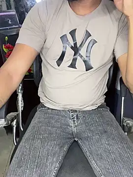 sexyboy09 online show from 12.21.24