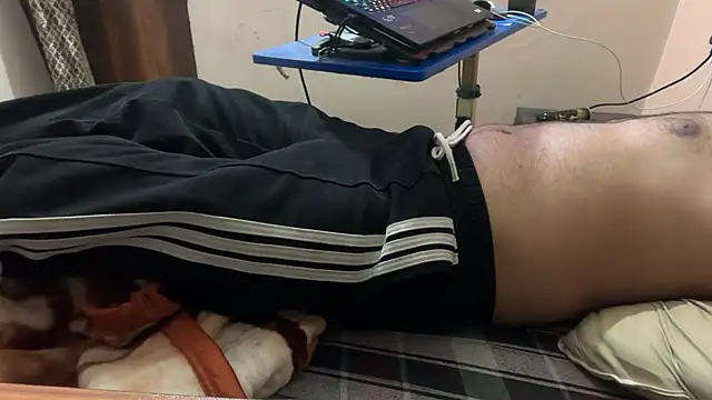 sexyboy09 online show from 10.22.25