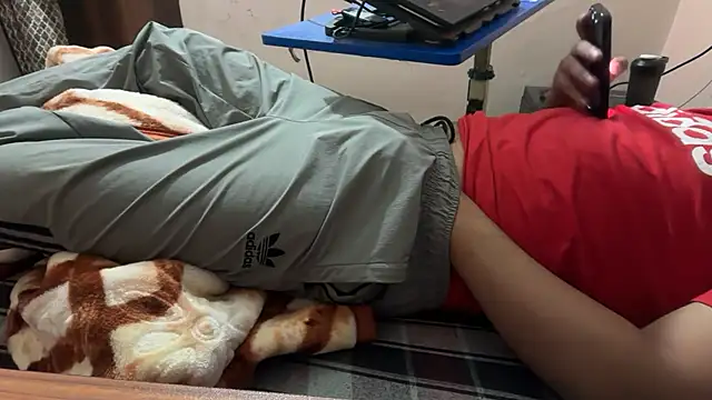 sexyboy09 online show from 10.25.25