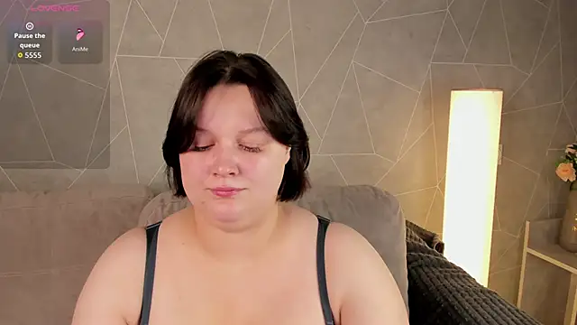 Blossom Sonya online show from 10.21.25