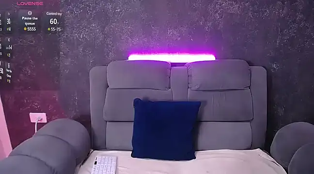 Snapshot of hannaa_jhoonson chatting on 12.12.24 hannaa jhoonson online show from 12.12.24