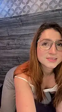 Snapshot of kamel-ayesha chatting on 12.04.24 kamel-ayesha online show from 12.04.24