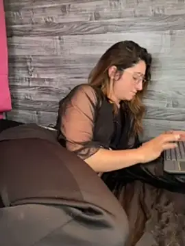 Snapshot of kamel-ayesha chatting on 01.07.25 kamel-ayesha online show from 01.07.25