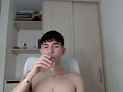 Snapshot of Andy_hot19 chatting on 09.19.25 Andy hot19 online show from 09.19.25