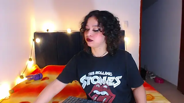 Bitsy Messy online show from 07.12.26