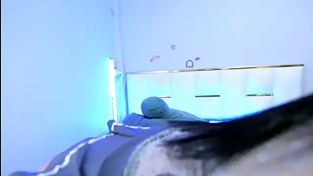 Nanaonlyfun8 online show from 03.27.26