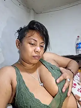 sexypaula-latina4u online show from 12.22.24