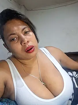 sexypaula-latina4u online show from 12.26.24