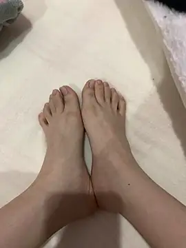 Snapshot of Aimeil chatting on 12.10.24 Aimeil online show from 12.10.24