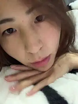 Snapshot of Aimeil chatting on 12.12.24 Aimeil online show from 12.12.24