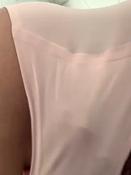 Snapshot of Aimeil chatting on 12.25.24 Aimeil online show from 12.25.24