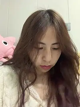 Snapshot of Aimeil chatting on 12.27.24 Aimeil online show from 12.27.24