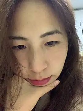 Snapshot of Aimeil chatting on 01.01.25 Aimeil online show from 01.01.25