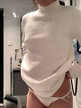 Snapshot of Aimeil chatting on 01.12.25 Aimeil online show from 01.12.25