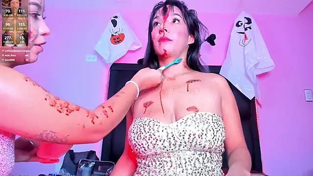 LuciaMoretti  online show from 10.31.25