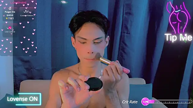 Snapshot of femboykeene chatting on 01.21.25 femboykeene online show from 01.21.25