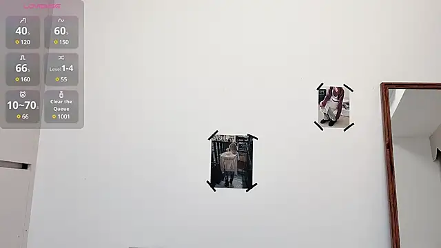 Snapshot of Neyllar chatting on 03.07.25 Neyllar online show from 03.07.25