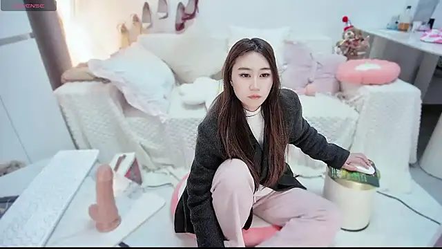 Feifei-cn online show from 12.22.25