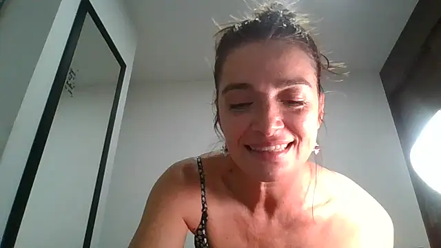 Liloo8923 online show from 12.18.24
