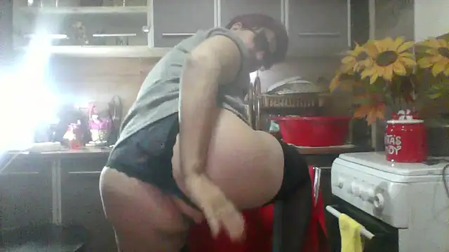 Snapshot of Ely_Elenita chatting on 02.10.26 Ely Elenita online show from 02.10.26