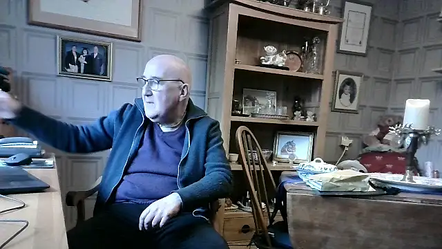 Adamdaddybear online show from 01.26.25