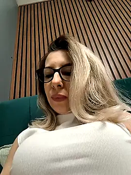 SukyGirl online show from 02.25.25