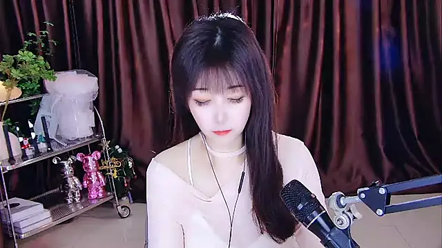 Snapshot of xiaoya666--baby chatting on 02.23.25 xiaoya666--baby online show from 02.23.25