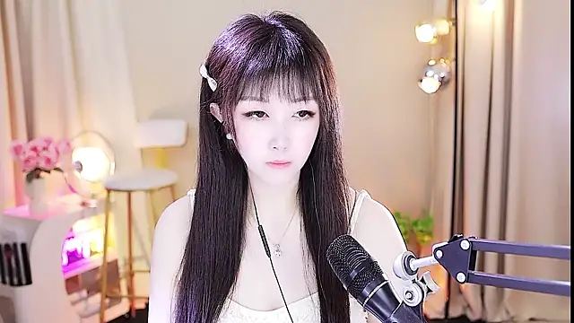 Snapshot of xiaoya666--baby chatting on 10.03.25 xiaoya666--baby online show from 10.03.25