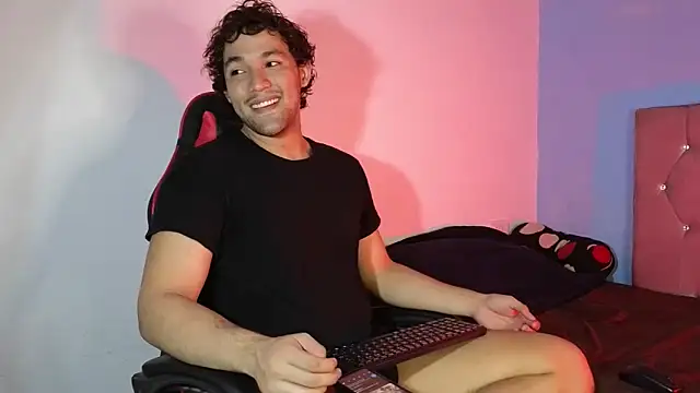 FreyrStyle online show from 12.25.24