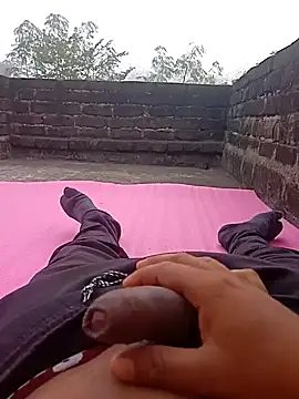 Snapshot of Tanker_95 chatting on 12.22.24 Tanker 95 online show from 12.22.24