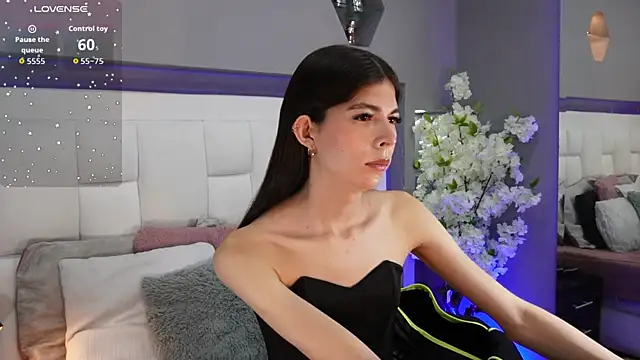 CuteAri online show from 10.17.25