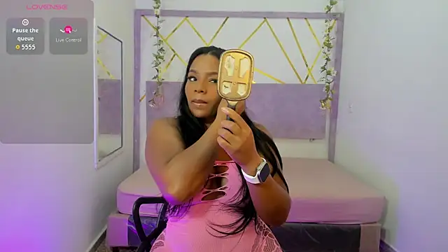 Snapshot of IvyBliss8 chatting on 12.15.25 IvyBliss8 online show from 12.15.25