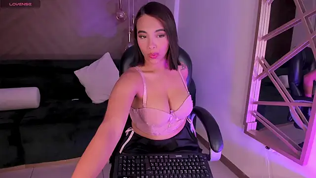 CarlaSmithX online show from 01.03.25