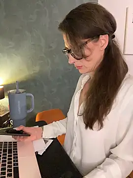 Thunder-Cunt online show from 02.06.26