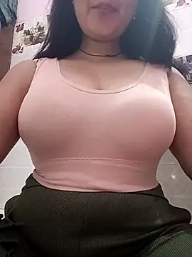 Snapshot of cute-mahek chatting on 02.24.26 cute-mahek online show from 02.24.26